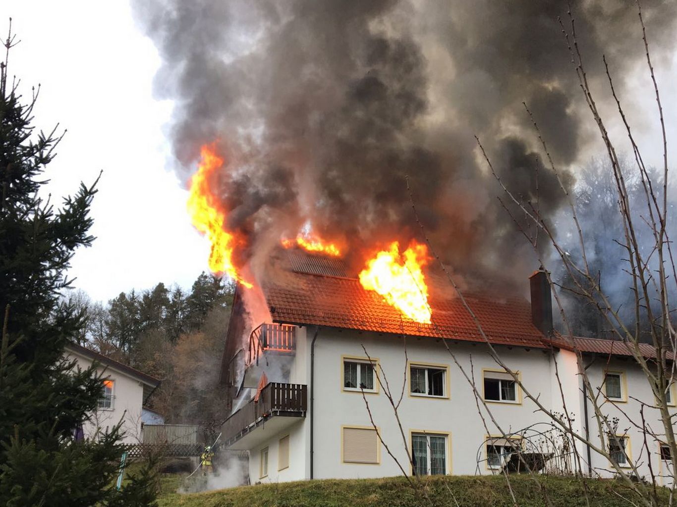 Brand Waldheimweg